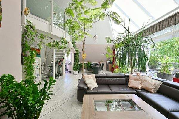 Penthouse links Wohnzimmer Ansicht II