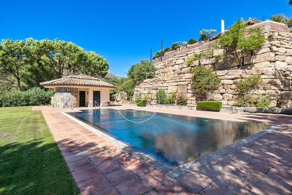 Villa in Benahavis