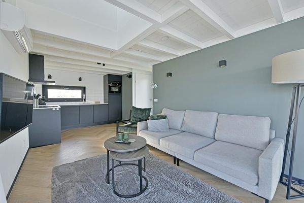 Luxus 4-Personen-Ferienhaus direkt am Wasser im Roompot Lakeside Resort Brielle mit 2 Schlafzimmern und 2 ensuite Badezimmern031