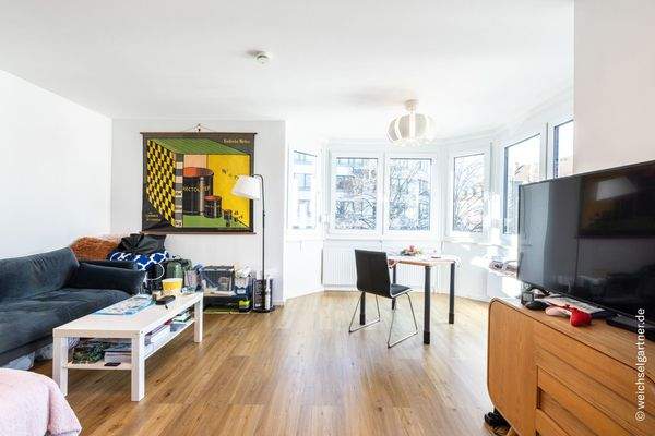 Wohnzimmer mit Erker