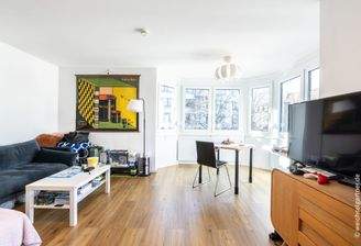 Wohnzimmer mit Erker