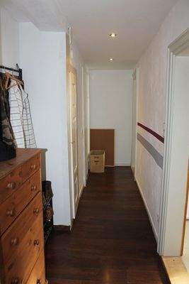 Flur OG Hauptgebäude .JPG