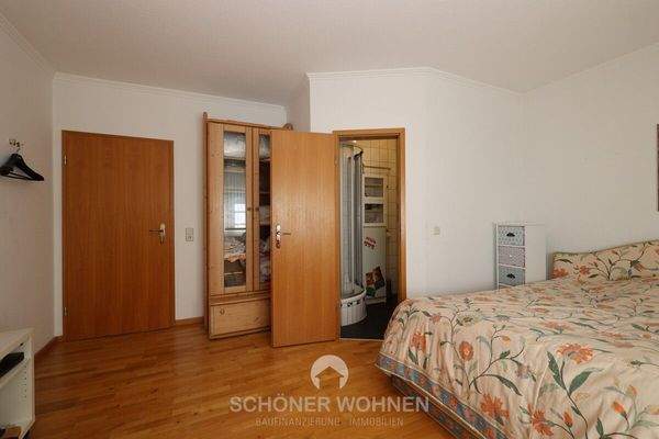 OG | Schlafzimmer 2 mit Duschbad