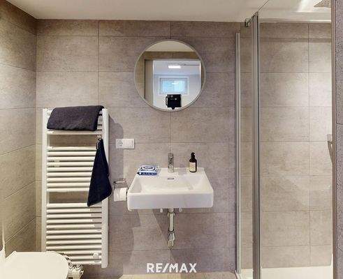 Landeck - Haus UG - Badezimmer