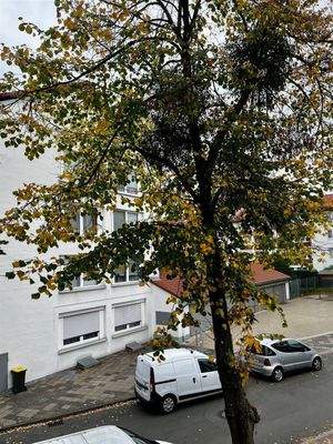 Aussicht Wohnzimmer zur Straße