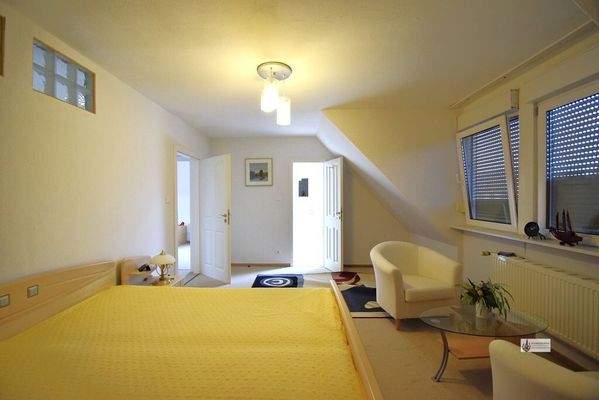 k-Schlafzimmer 3 mit eigenem Badzugang