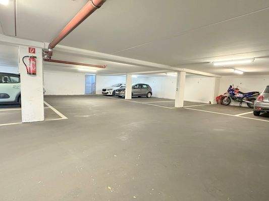 Tiefgaragenstellplatz