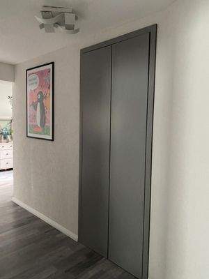 OG Flur mit Einbauschrank.JPG