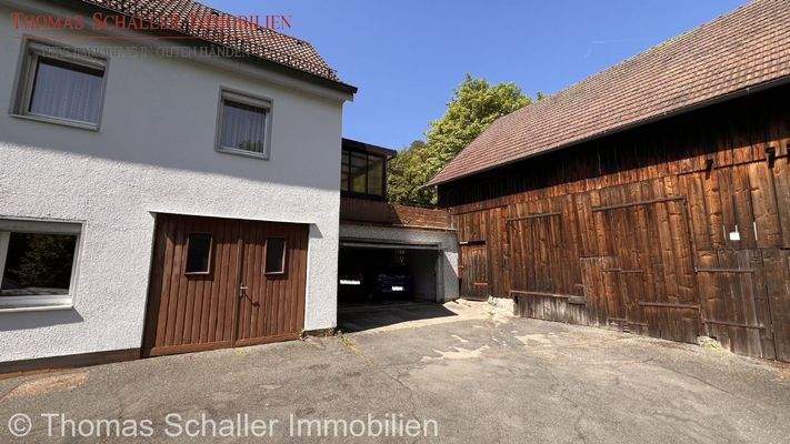 Hausansicht - Garage - Scheune 