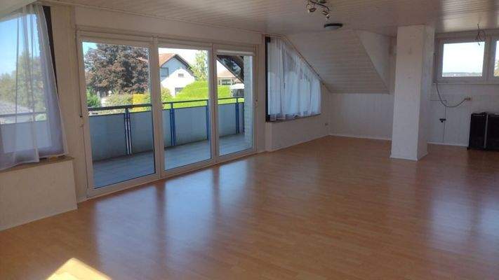 der helle Wohnbereich im DG