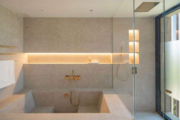 Bathtub in Villa in Portals