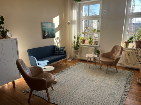 Raum 1 - Ausrichtung zur Gudrunstraße