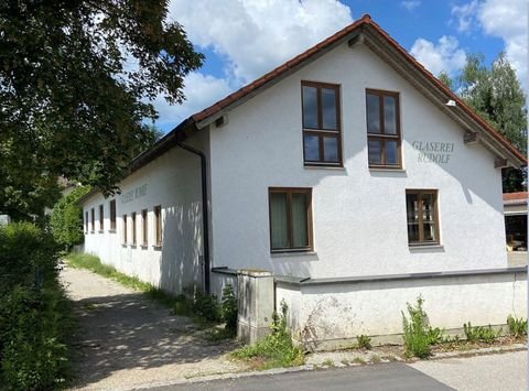 Dorfen Halle, Dorfen Hallenfläche