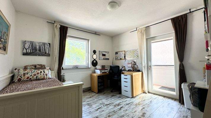 Büro/Schlafzimmer (EG)