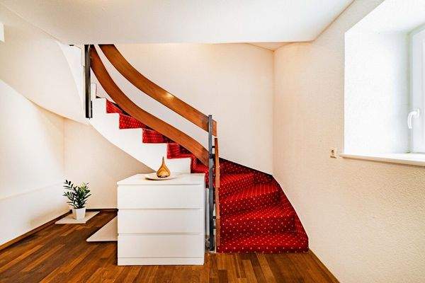 Treppenaufgang - Wohneinheit II