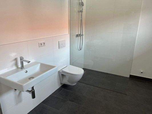 Gäste-Bad mit Tageslicht