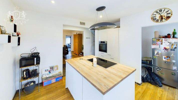 CAM01984G0-PR0440-STILL001