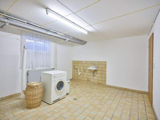 Hauswirtschaftsraum KG