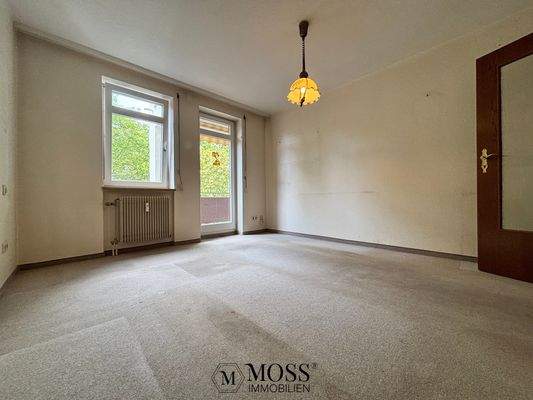 Zimmer zur Feldbergstrasse mit Balkonzugang