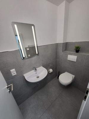 900b6900-d38d-464d-9c31-2d1c2dcc6a54