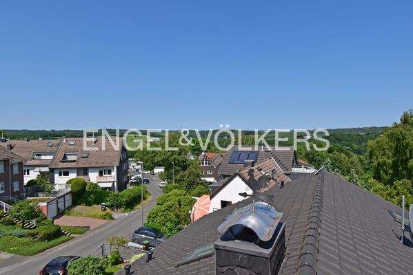 Blick vom Schlafzimmer ins Bergische Land