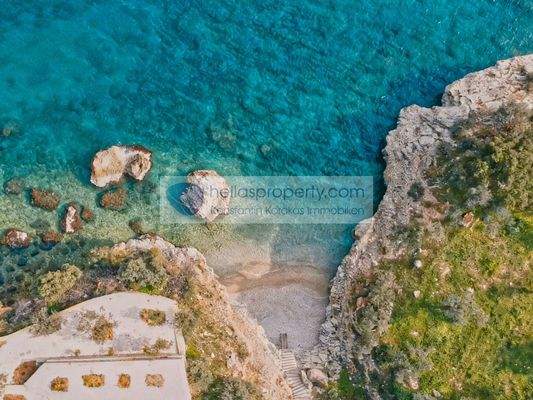 9bd0dc79a1e14bd5a3a4e318a3c40196-original