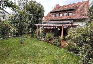Hausansicht aus dem Garten