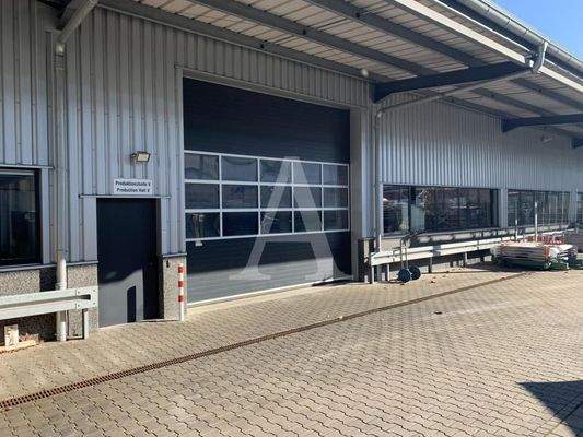 Ebenerdiges Tor Lagerhalle