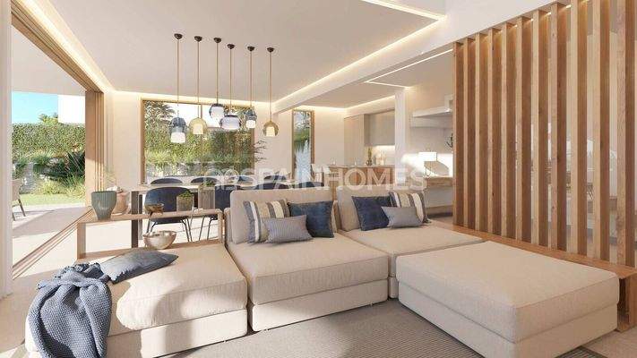 Sea-View Houses in a Boutique Complex in Estepona