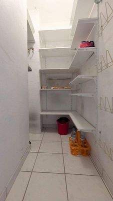 Komfortable Besenkammer