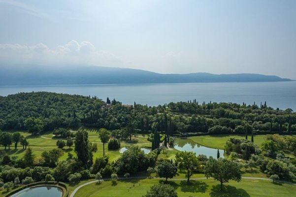 Blick zum Gardasee