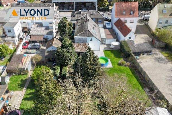 LYD 3729 - 19 Haus Rückansicht