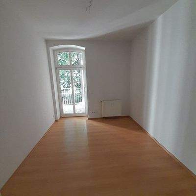 SZ mit Balkon Einheit im 1.OG.jpg