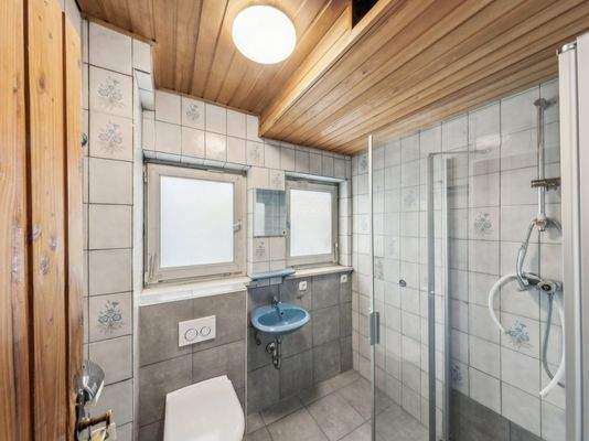 Bäder im OG und EG_1