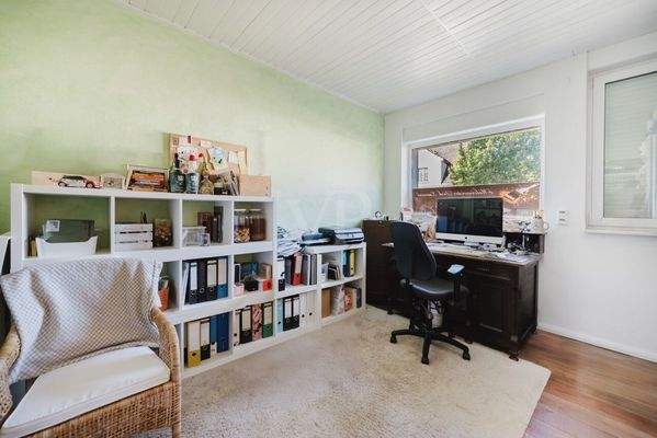 Arbeitszimmer * angrenzend an Küche