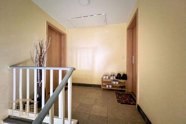 Wohnungstüre DG links