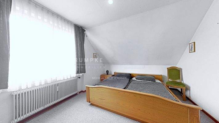 Schlafzimmer 3 OG