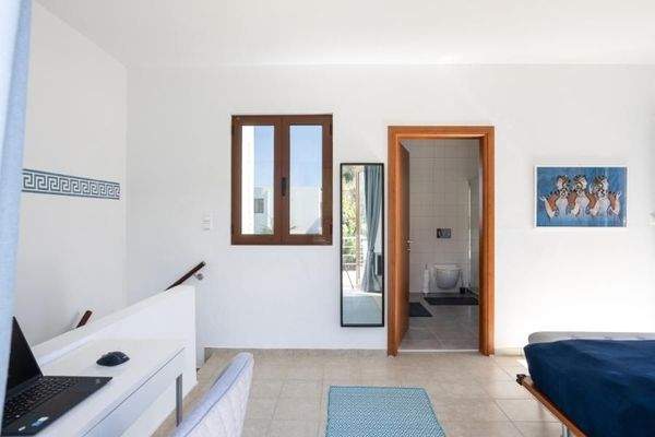 Kreta, Ag. Paraskevi: Tolle Wohnung in schöner Anlage mit Meerblick zu verkaufen