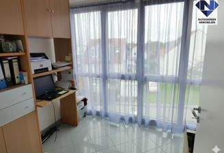 Zimmer Foto digital optimiert (KI-gestützt)