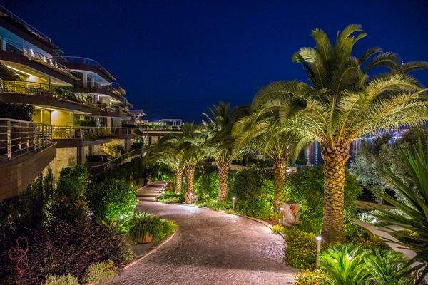 Dukley Exterior (32)