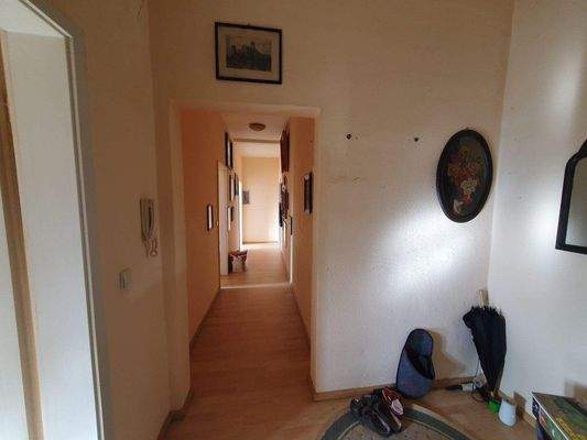 OG Flur vom Eingang.jpg