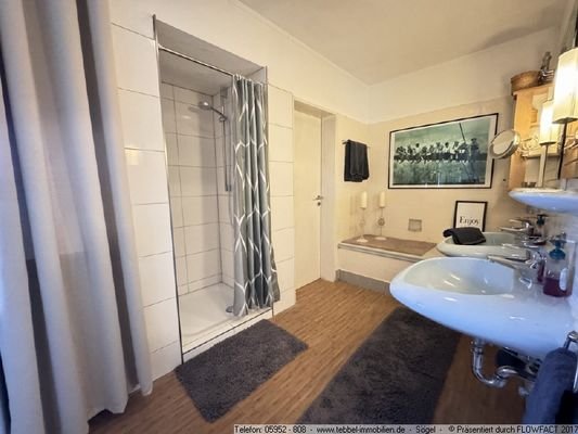 Badezimmer - Bild II