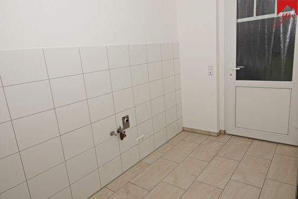 HWR mit Zugang nach draußen