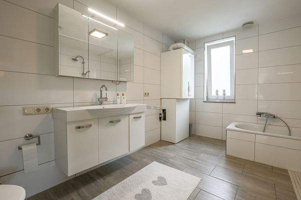 Badezimmer DG