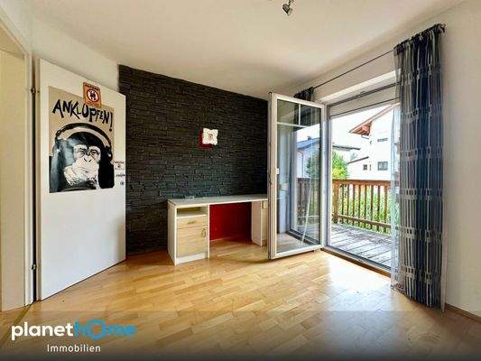 Zimmer 1  mit Balkonzugang