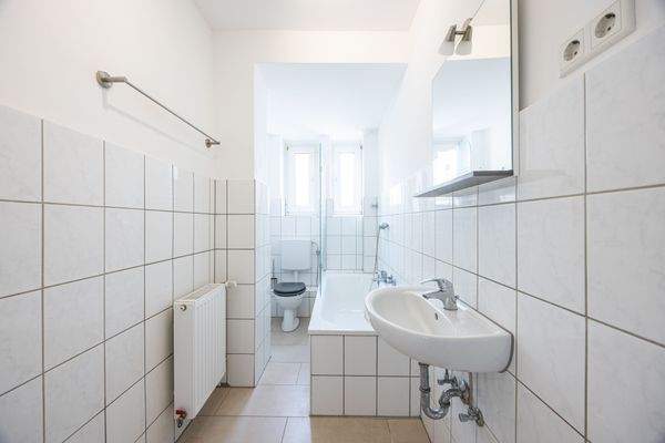 Beispielwohnung (Badezimmer) - 1. OG links