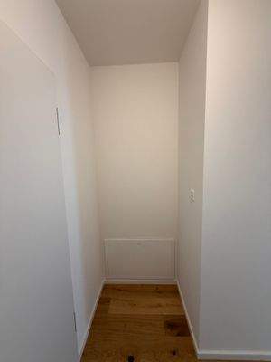 Geradrobenbereich im Flur .jpeg