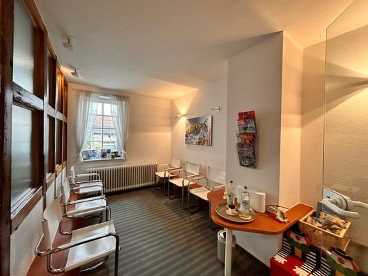 Wartezimmer 1.OG