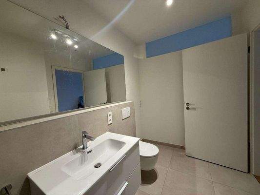 a0a249a7-ab6c-41cd-b302-2dee3c0af170-1981174996