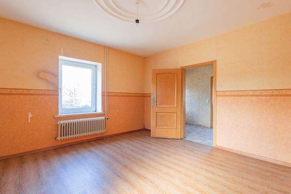 Zimmer 1 EG vom Flur